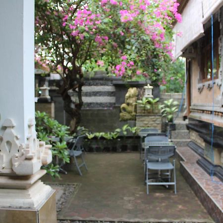 Green Palm Homestay Бали Экстерьер фото