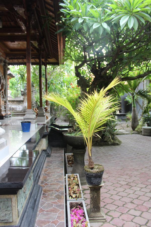 Green Palm Homestay Бали Экстерьер фото