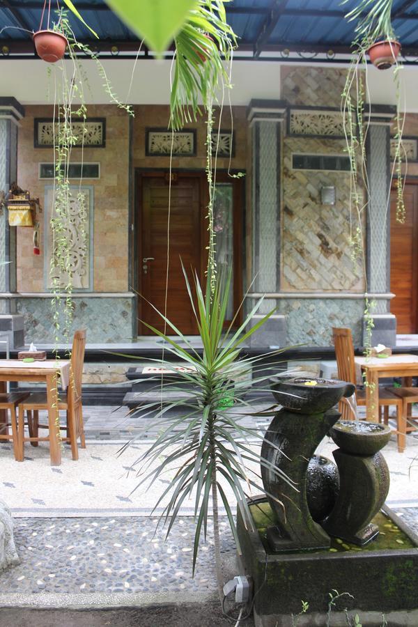 Green Palm Homestay Бали Экстерьер фото