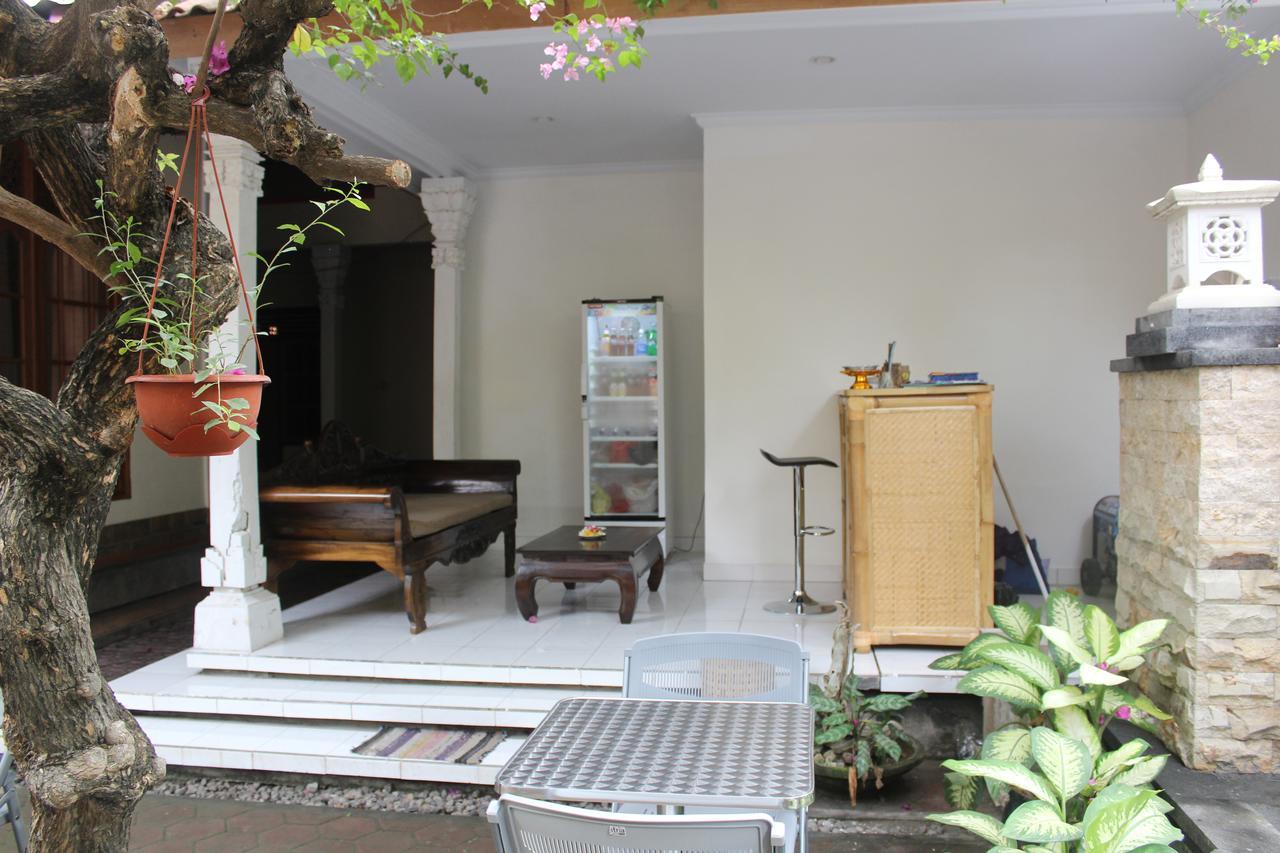 Green Palm Homestay Бали Экстерьер фото